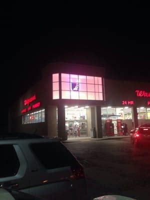 Walgreens, 1660 W Locust St, Davenport, IA 52804, US